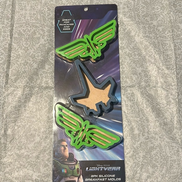 Breakfast Molds Lightyear - Picture 1 of 4